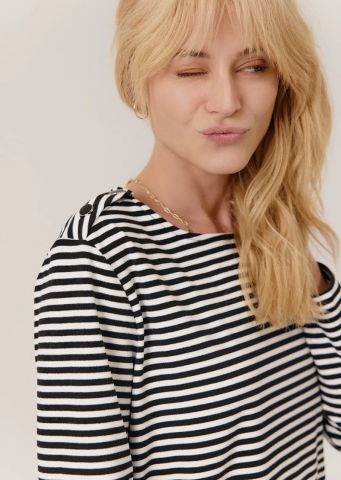 CAMISETAS Y CHALECOS