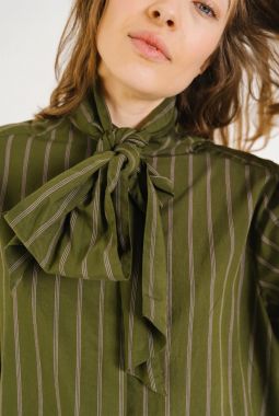 BLUSA GENA BYRON