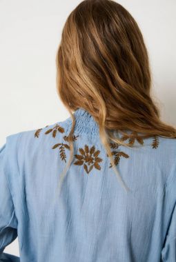 BLUSA ALGODON BORDADO LUPE