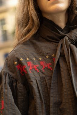 Blusa Lusitano Brown