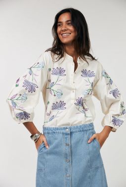 Blusa Faith - LollysLaundry