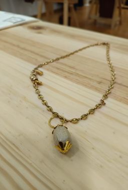 Gargantilla Semilla Beach